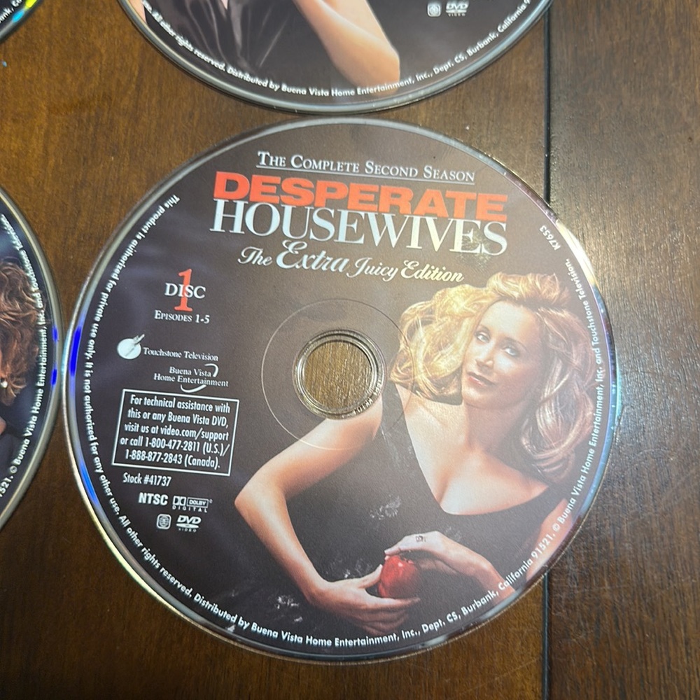 DVD: Desperate House Wife’s - Picture 7 of 10